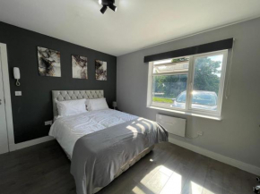 Letzi Private En-Suite Near Wembley